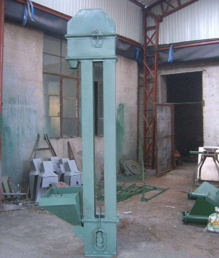 淺談環(huán)鏈斗式提升機輸送帶的安裝，調(diào)試和維護