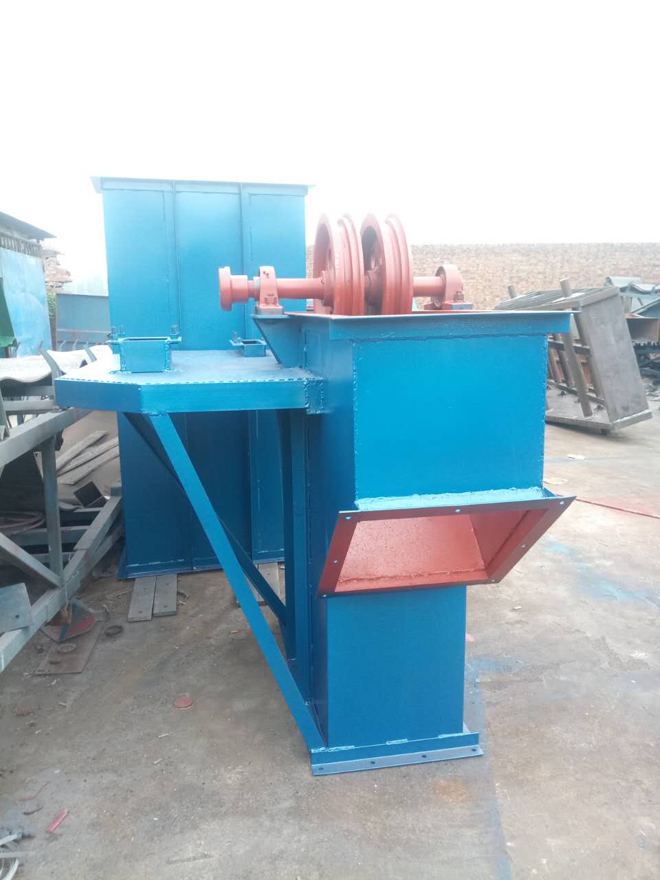 斗式提升機防漏結(jié)構(gòu)改造后的優(yōu)勢有哪些？